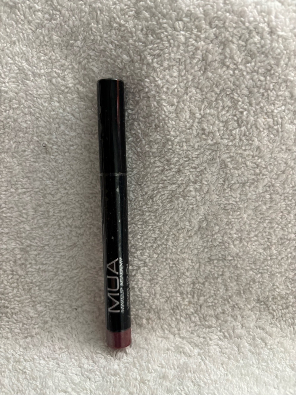 New MUA velvet touch anti feathering lipstick shade 737 Ruby